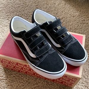 Old Skool Velcro vans